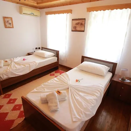 Grandma's Pensjonat 3*