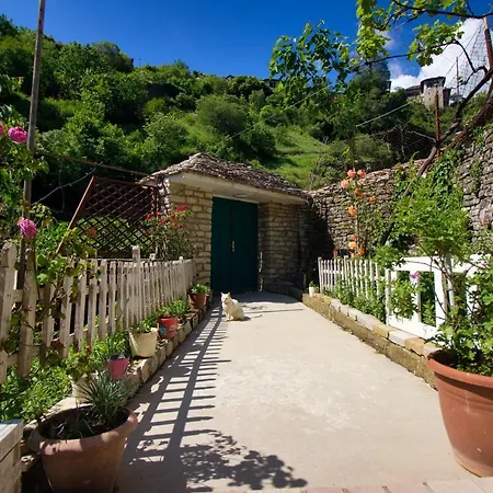 Grandma's Vendégház *