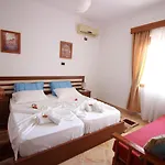 Πανσιόν Grandma's Αργυρόκαστρο