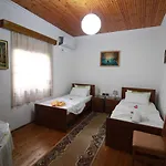 Grandma's Πανσιόν