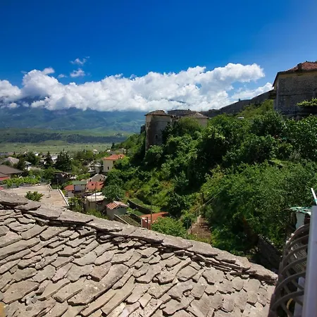 Grandma's 3* Gjirokastra