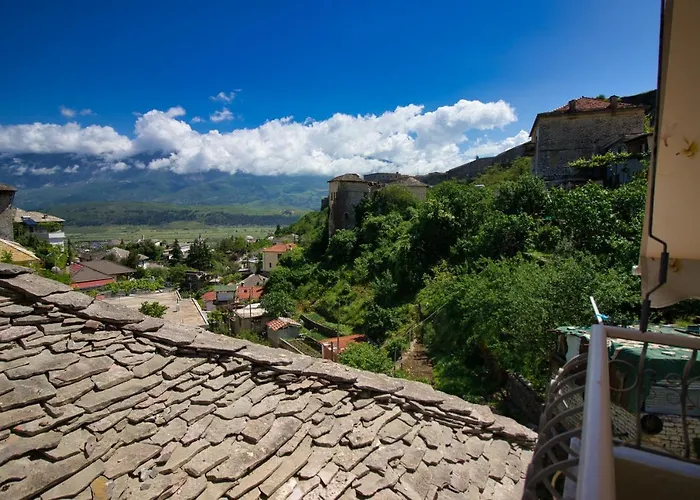 Grandma's 3* Gjirokaster